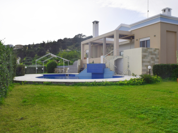Amazing Spacious Villa With Pool & Guest House