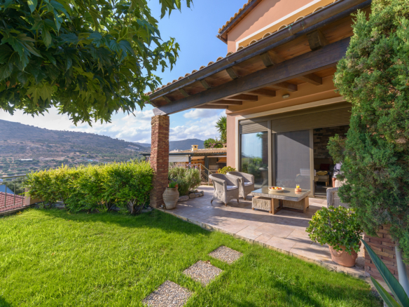 Elegant Sea-View Villa in Gouves