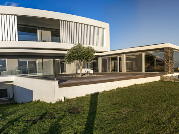 Seaview Massive 4-bed Luxury Villa with Pool