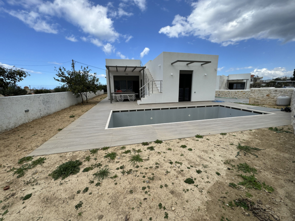 Newbuilt 3-Bed 2-Bath Villa with Private Swimming Pool