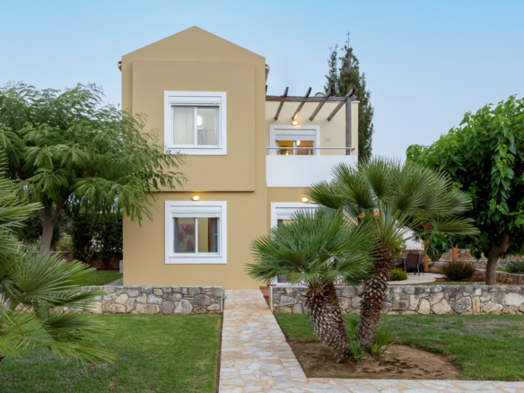 Seaview 2-bedroom Villa #4 with 75sq.m. Common Pool