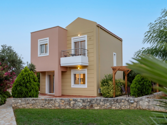 Seaview 3-bedroom Villa #5 with 75sq.m. Common Pool