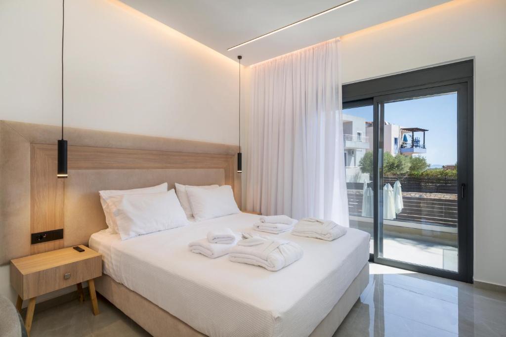 12 Luxury Villa with Private Pool for Sale in Tavronitis, Crete