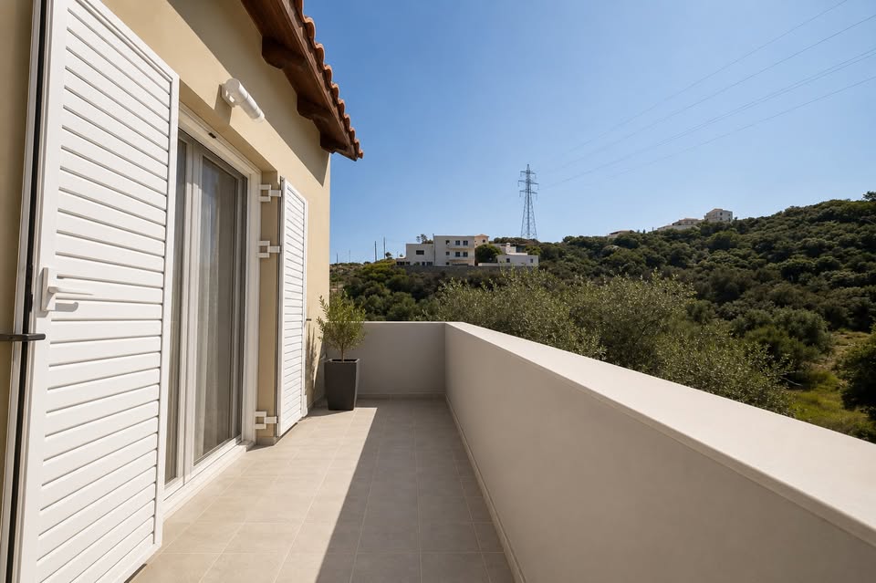 Near the sea Residence with Large Plot – Near Agios Nikolaos