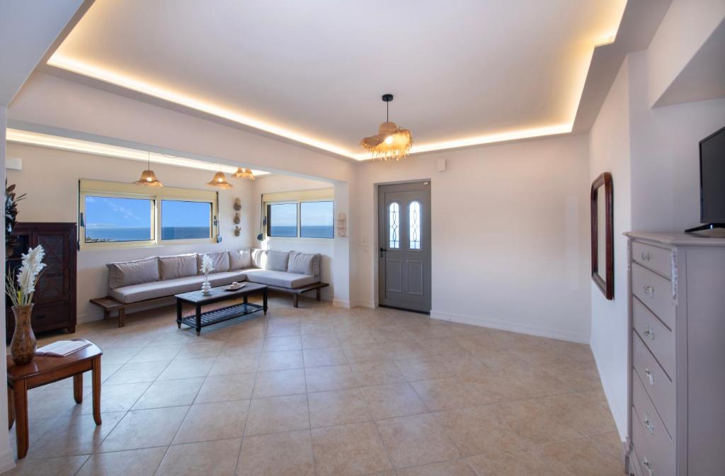 19 Exclusive Complex of Three Luxury Villas with Private Pools & Panoramic Sea Views | Maroulas, Rethymno, Crete