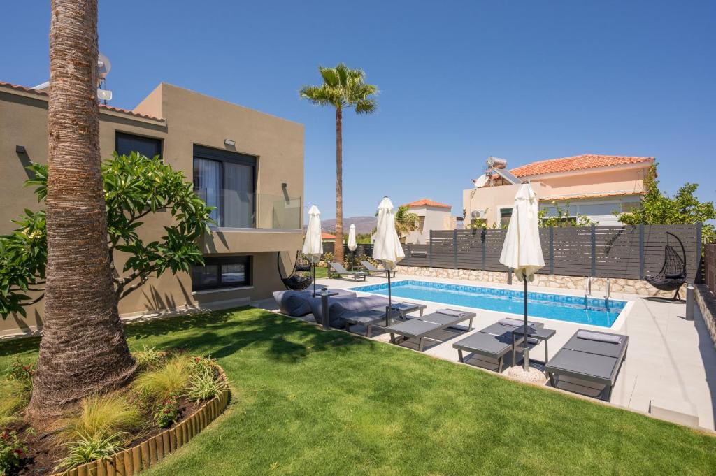 1i Luxury Villa with Private Pool for Sale in Tavronitis, Crete