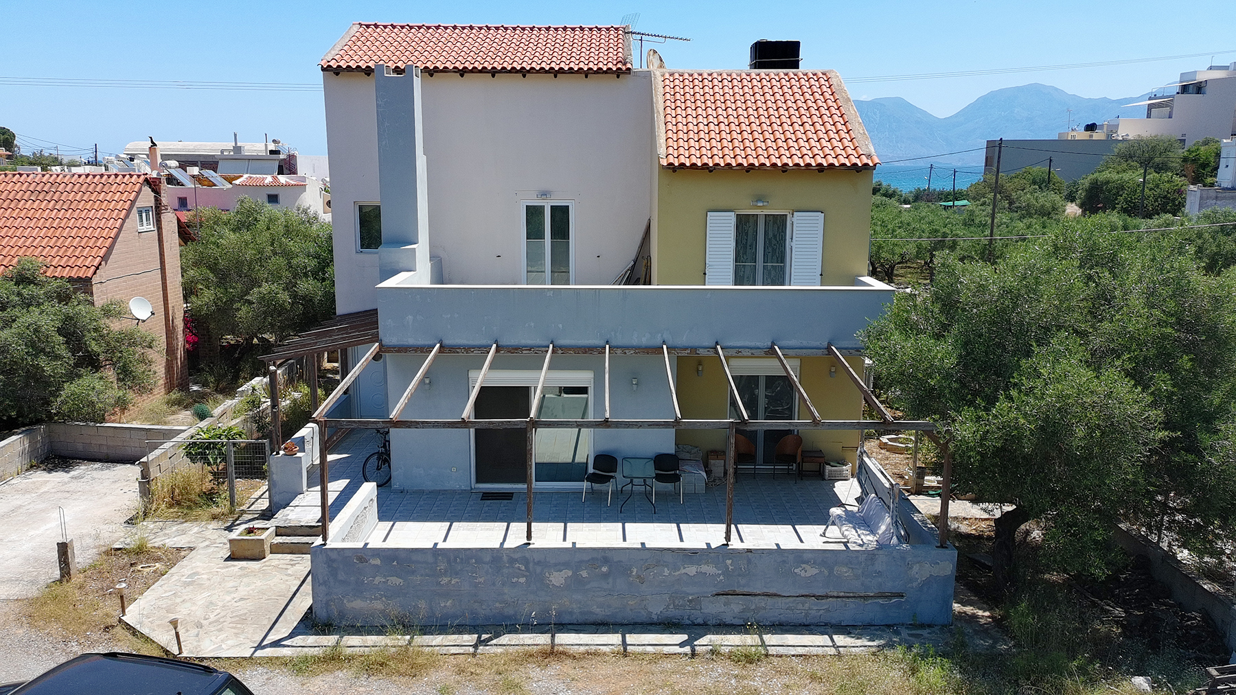 Near the sea Residence with Large Plot – Near Agios Nikolaos