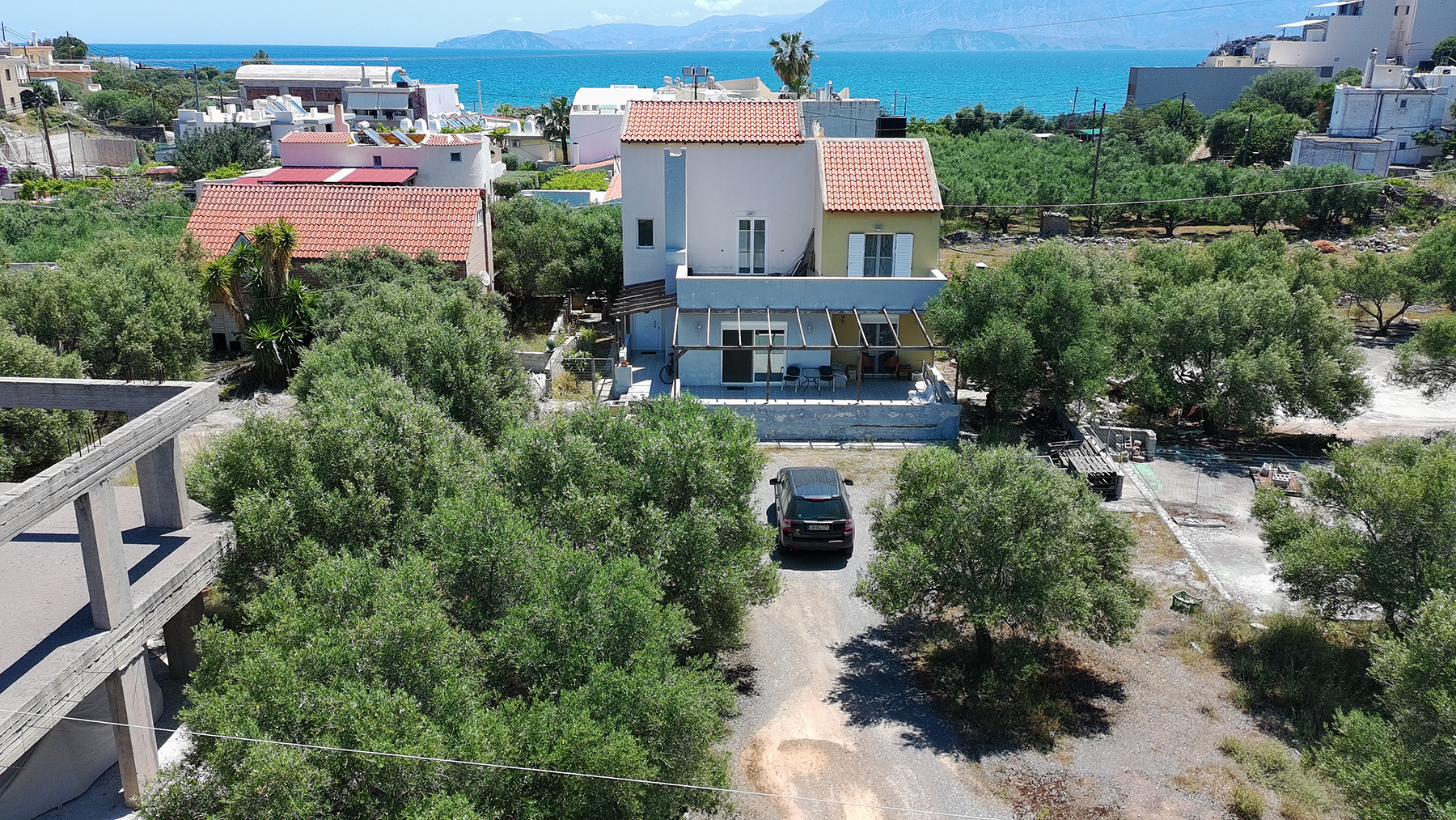 Near the sea Residence with Large Plot – Near Agios Nikolaos