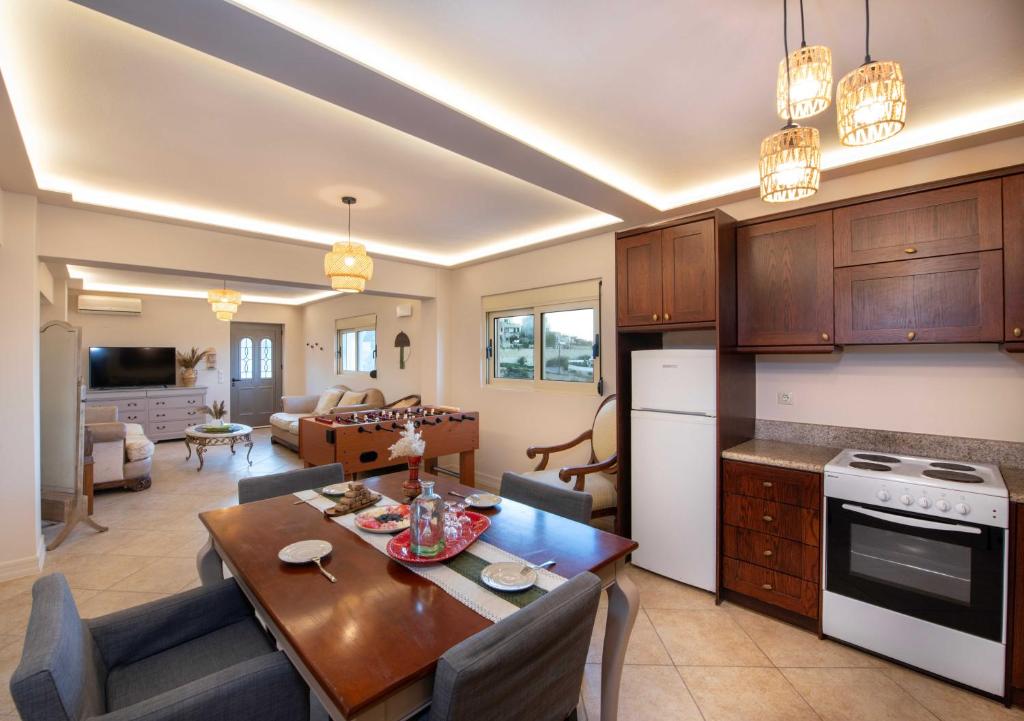 29 Exclusive Complex of Three Luxury Villas with Private Pools & Panoramic Sea Views | Maroulas, Rethymno, Crete