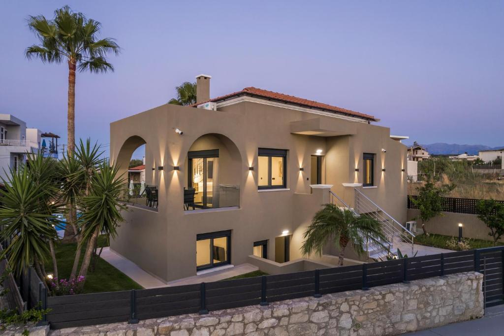 32 Luxury Villa with Private Pool for Sale in Tavronitis, Crete