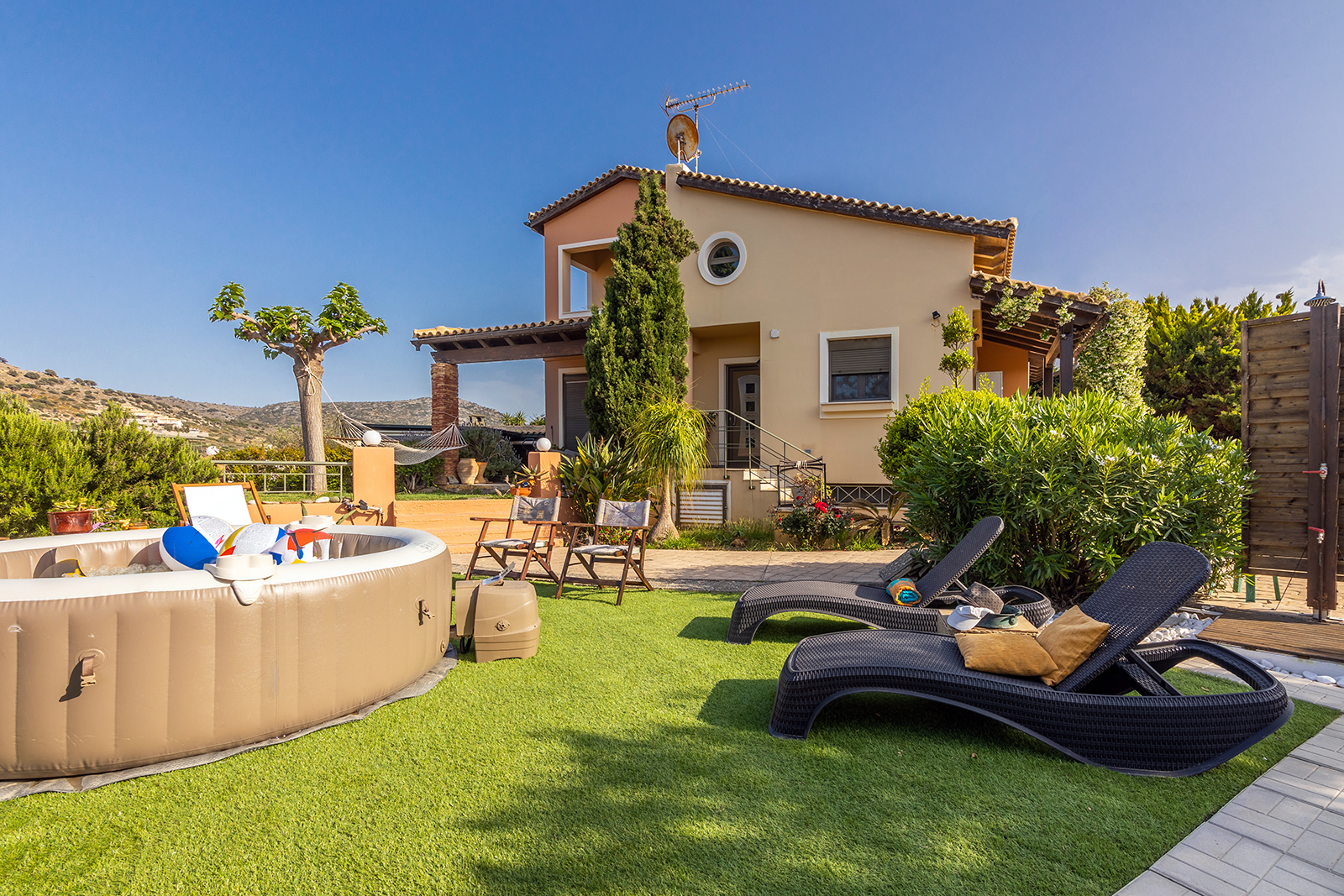 Elegant Sea-View Villa in Gouves