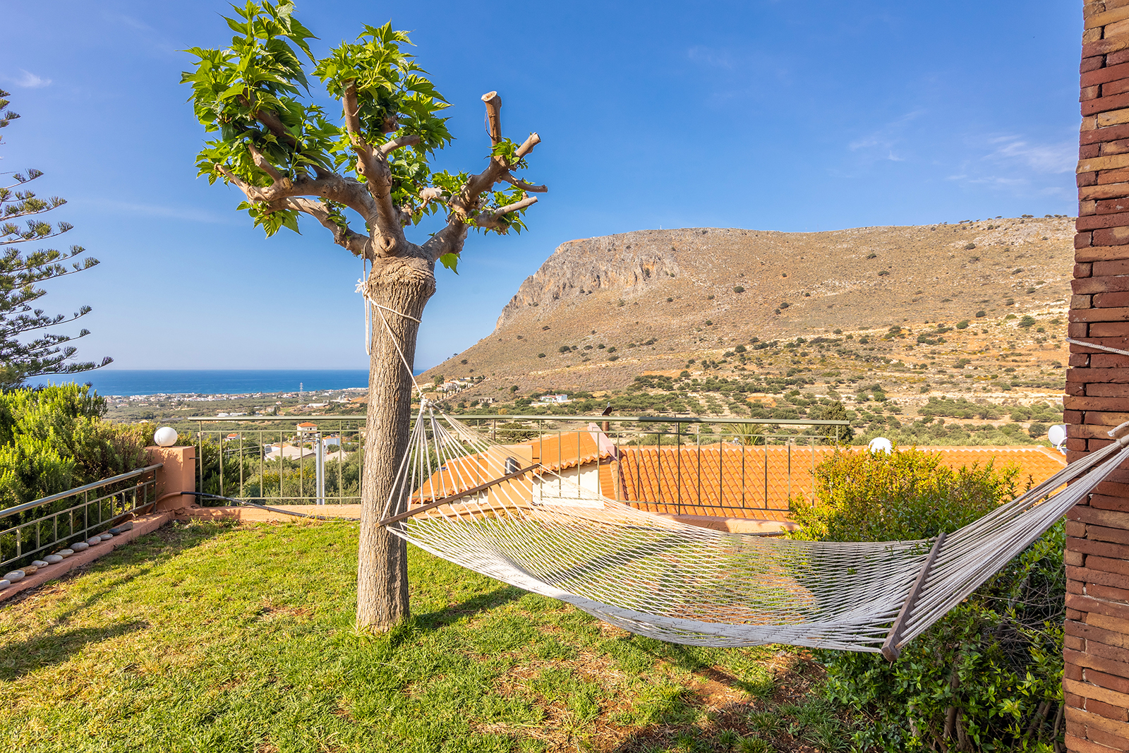 Elegant Sea-View Villa in Gouves