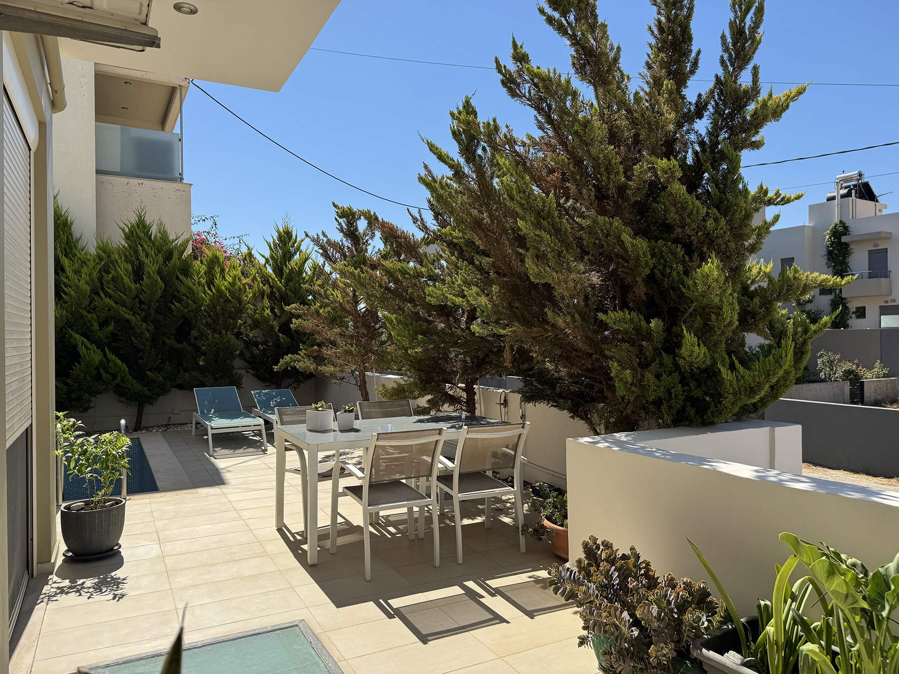 Luxury Detached Villa with Pool & Independent Apartment – Prime Heraklion Location