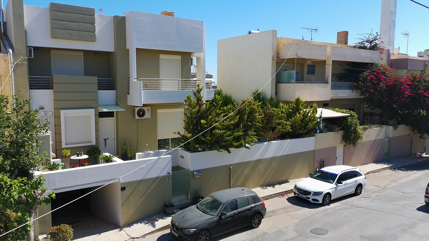 Luxury Detached Villa with Pool & Independent Apartment – Prime Heraklion Location