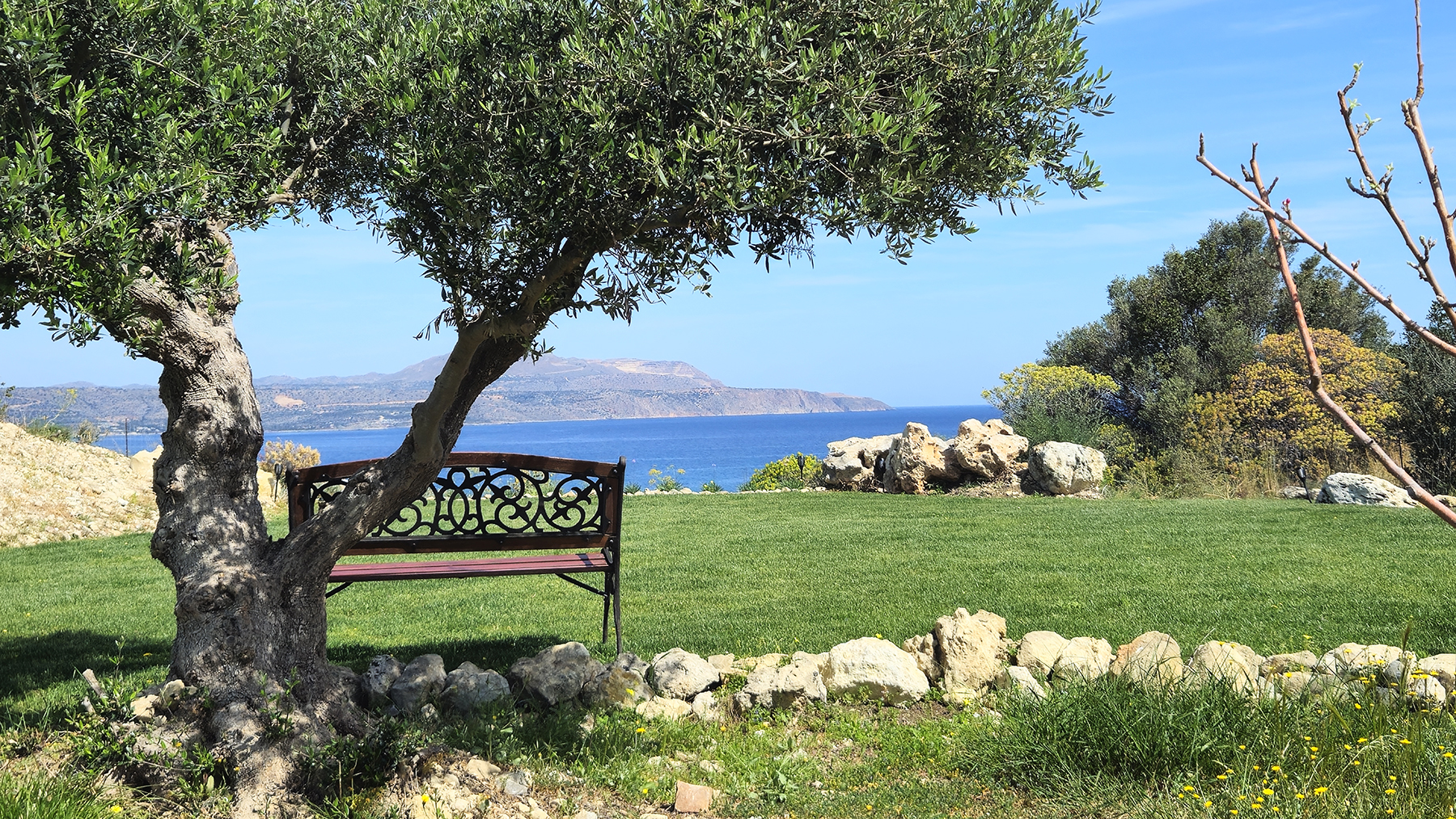 A Private Hilltop Sanctuary with 360° Panoramic Sea & Mountain Views