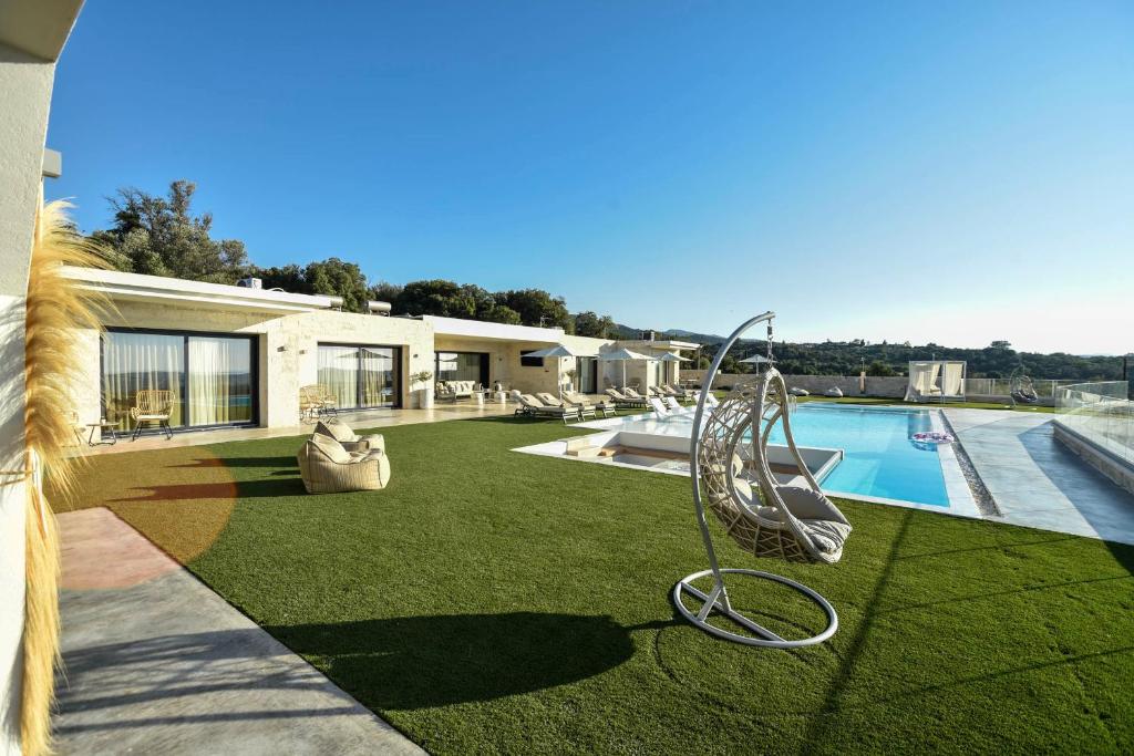 12 A Private Retreat luxury Villa Surrounded by Nature