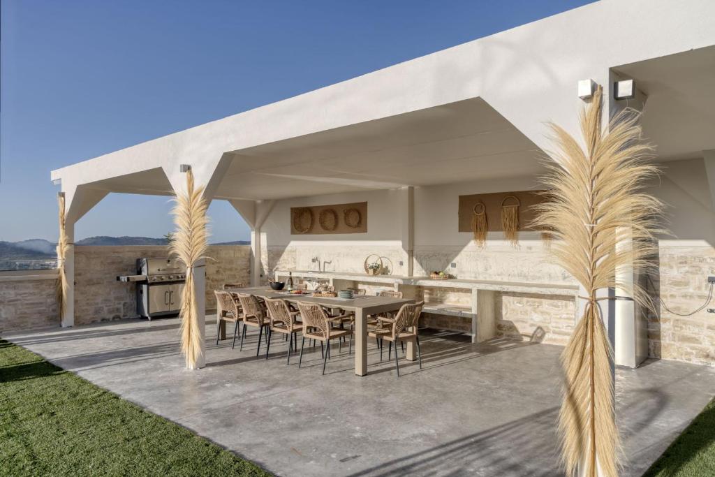 15 A Private Retreat luxury Villa Surrounded by Nature