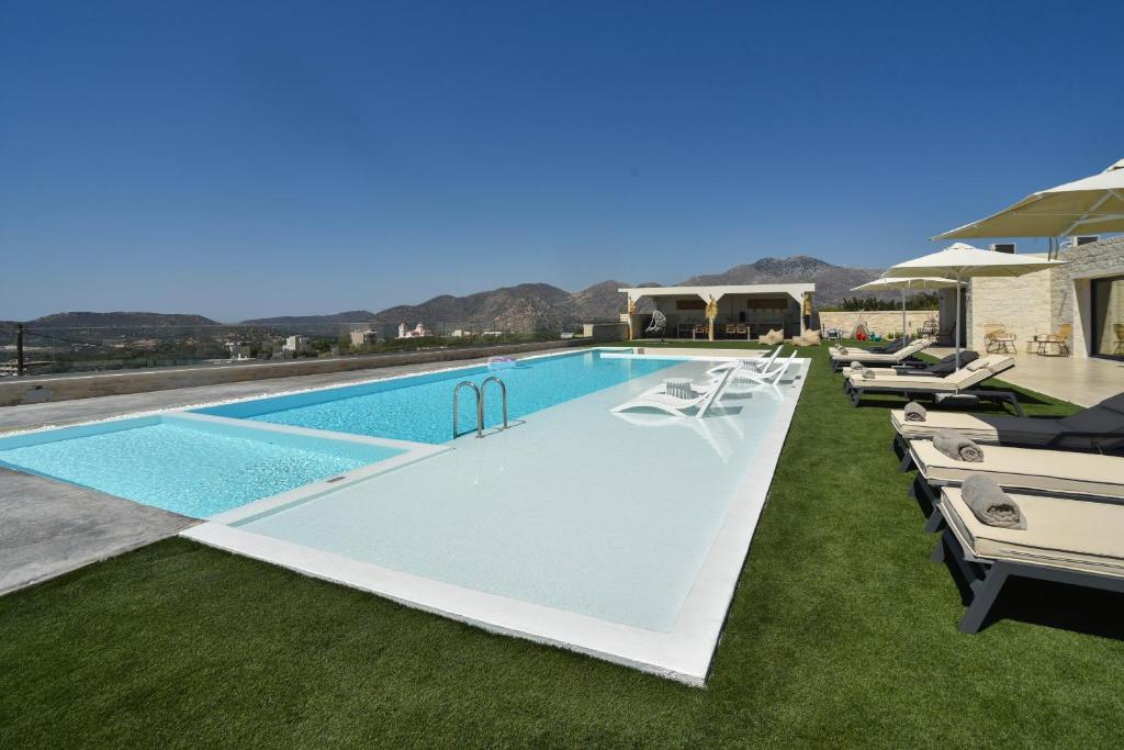 2 A Private Retreat luxury Villa Surrounded by Nature