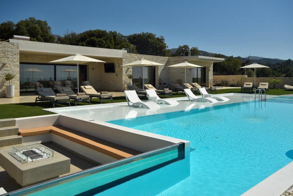 9 A Private Retreat luxury Villa Surrounded by Nature