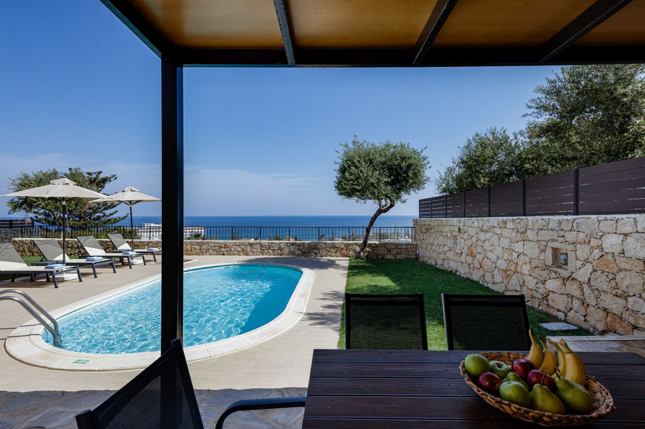 Charming Stonebuilt- Seaview 3 bed Villa with Private Pool Near Rethymno