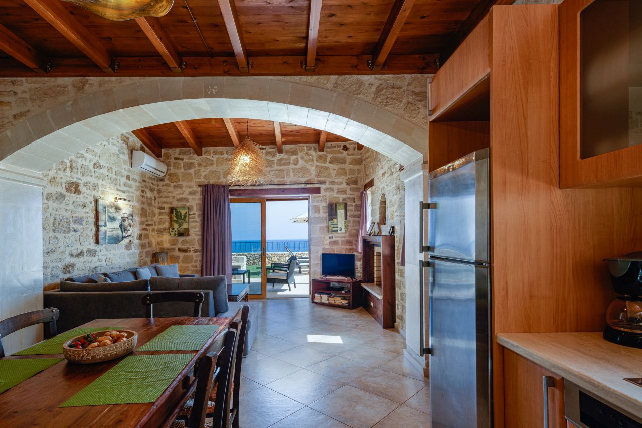 Charming Stonebuilt- Seaview 3 bed Villa with Private Pool Near Rethymno