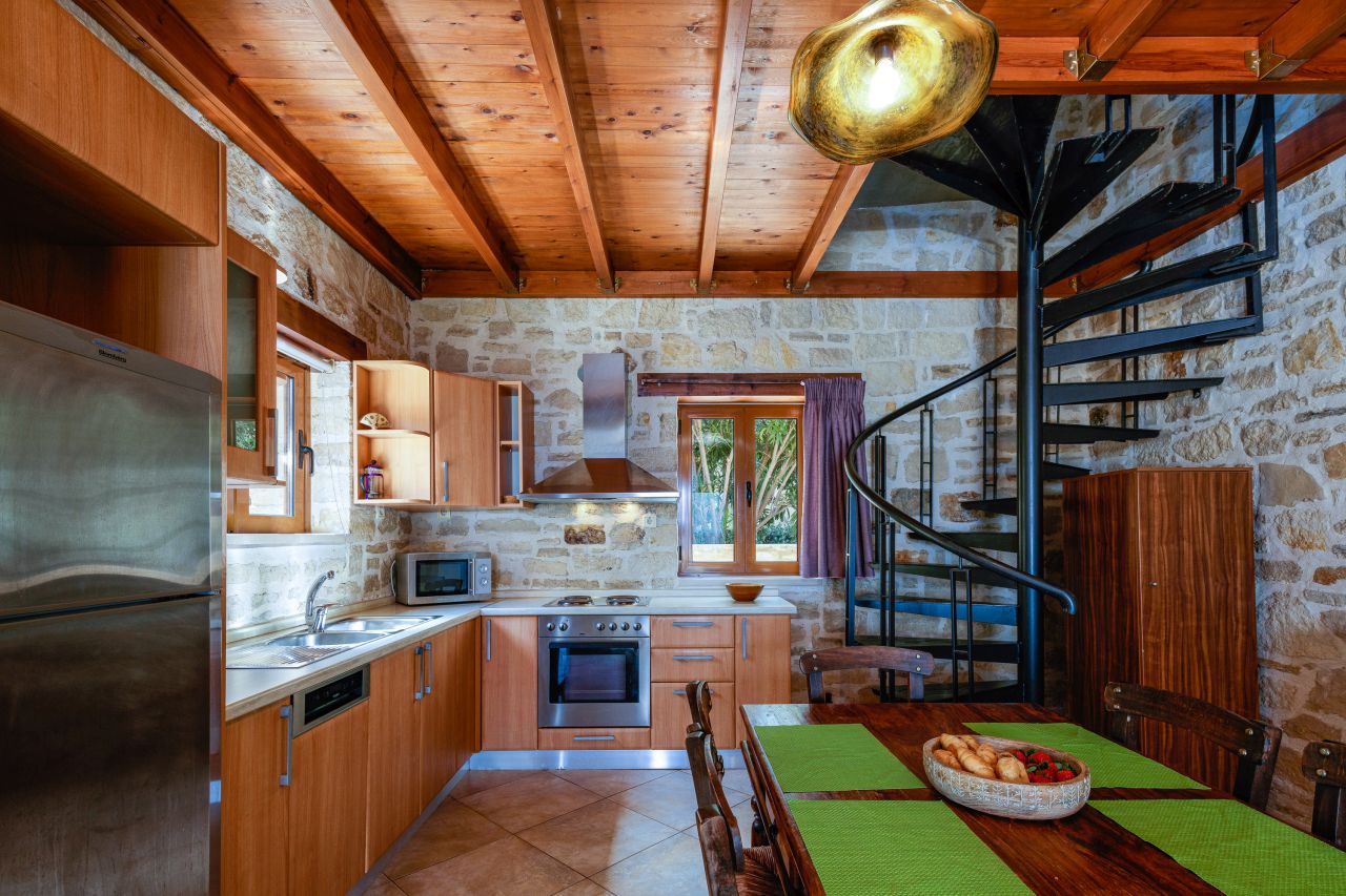 Charming Stonebuilt- Seaview 3 bed Villa with Private Pool Near Rethymno