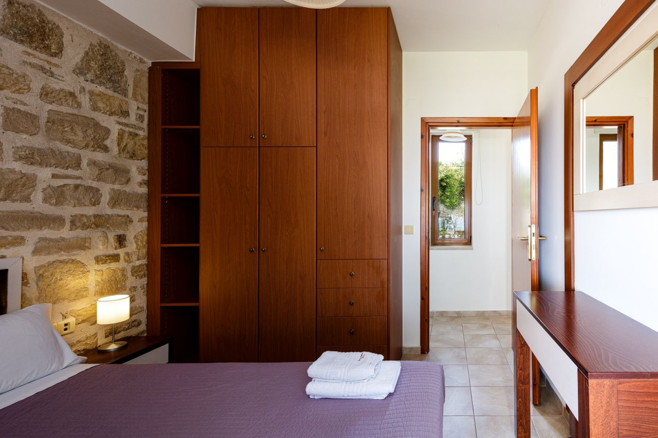 Charming Stonebuilt- Seaview 3 bed Villa with Private Pool Near Rethymno