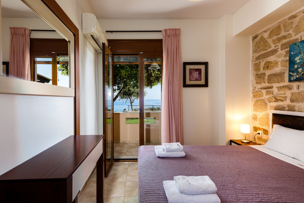 Charming Stonebuilt- Seaview 3 bed Villa with Private Pool Near Rethymno