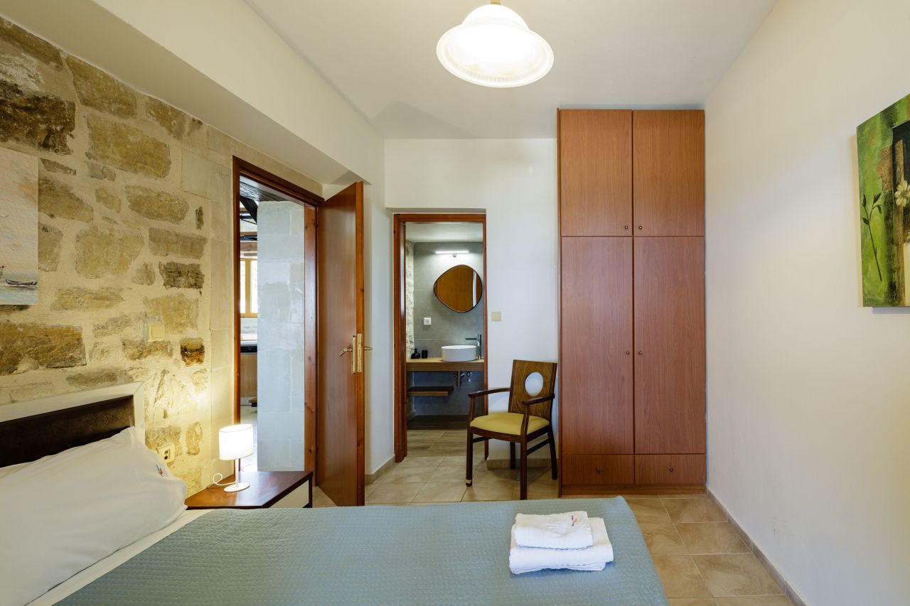 Charming Stonebuilt- Seaview Villa with Private Pool Near Rethymno