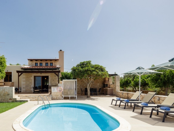 Charming Stonebuilt- Seaview Villa with Private Pool Near Rethymno