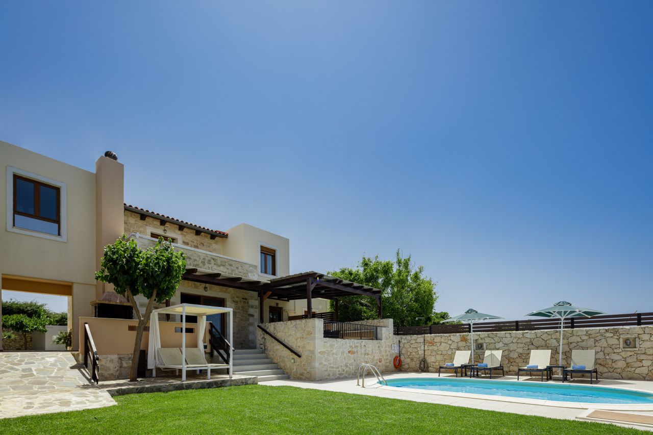 Charming Stonebuilt- Seaview Villa with Private Pool Near Rethymno