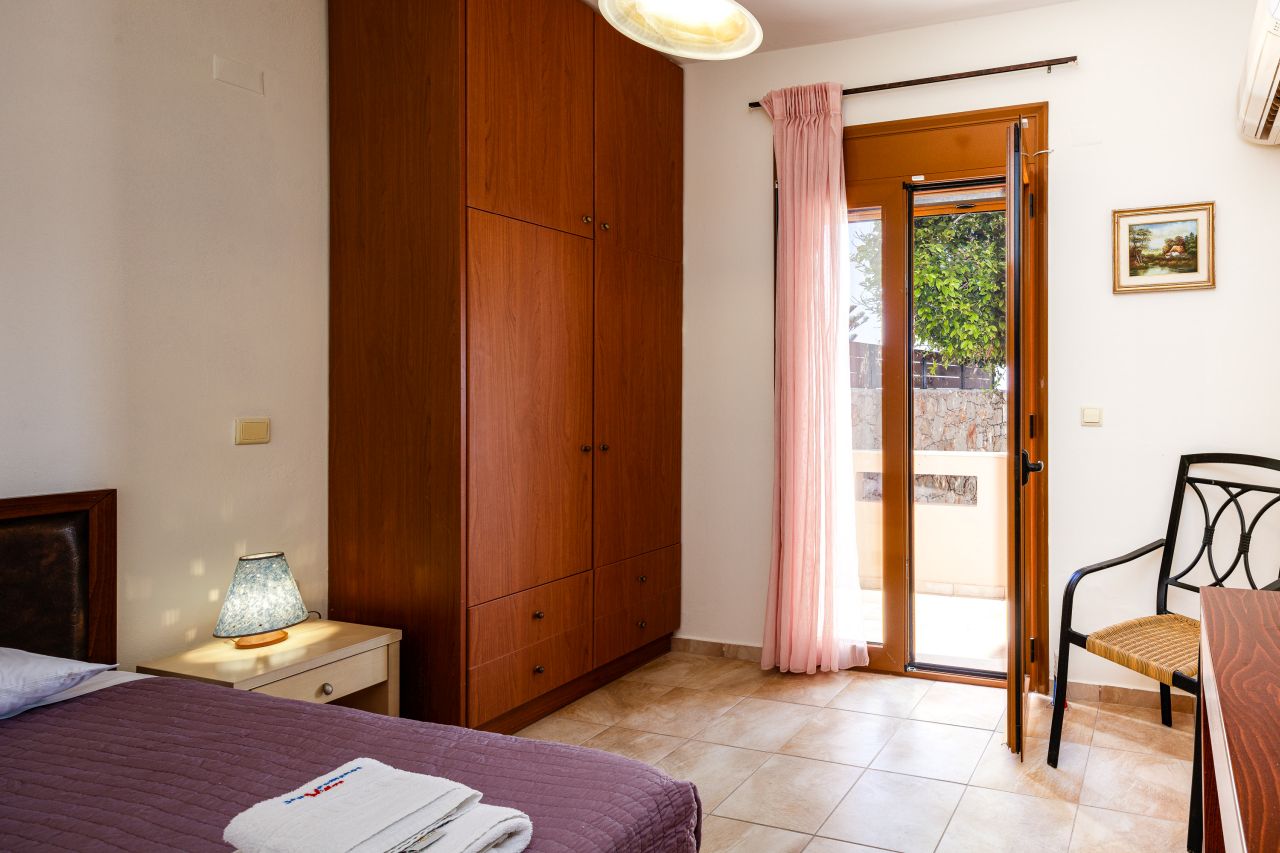 Charming Stonebuilt- Seaview 3 bed Villa with Private Pool Near Rethymno