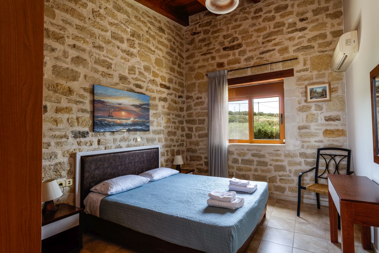 Charming Stonebuilt- Seaview Villa with Private Pool Near Rethymno
