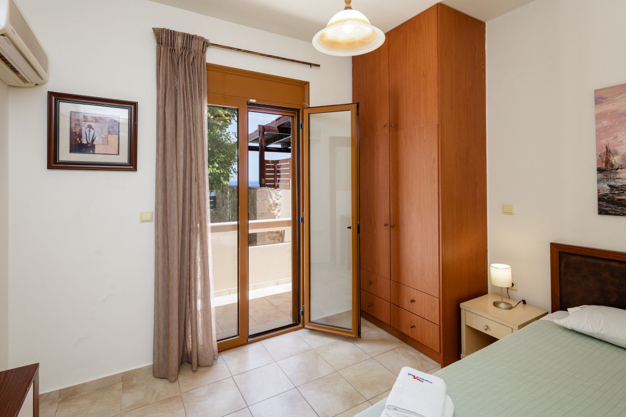 Charming Stonebuilt- Seaview Villa with Private Pool Near Rethymno