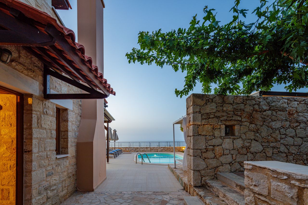Charming Stonebuilt- Seaview 3 bed Villa with Private Pool Near Rethymno