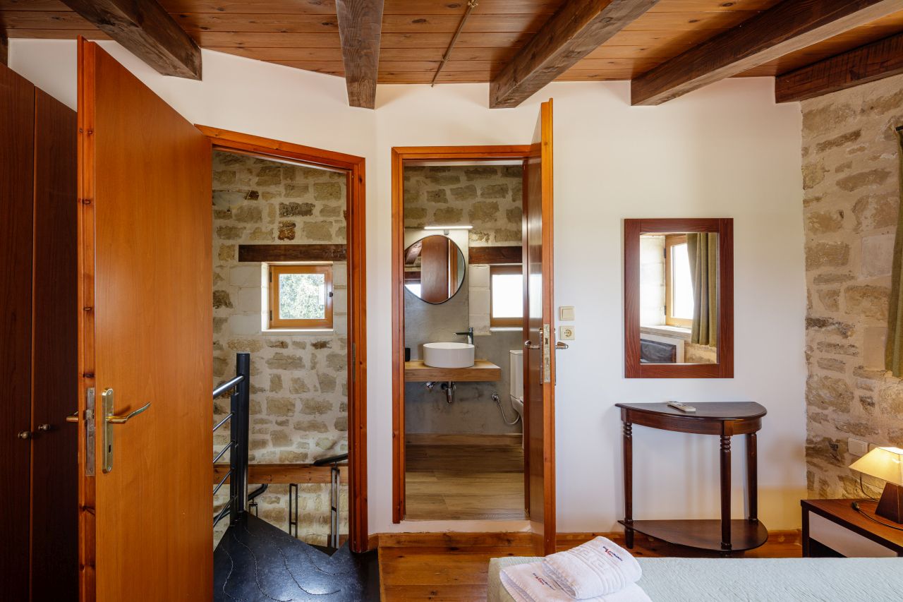 Charming Stonebuilt- Seaview Villa with Private Pool Near Rethymno