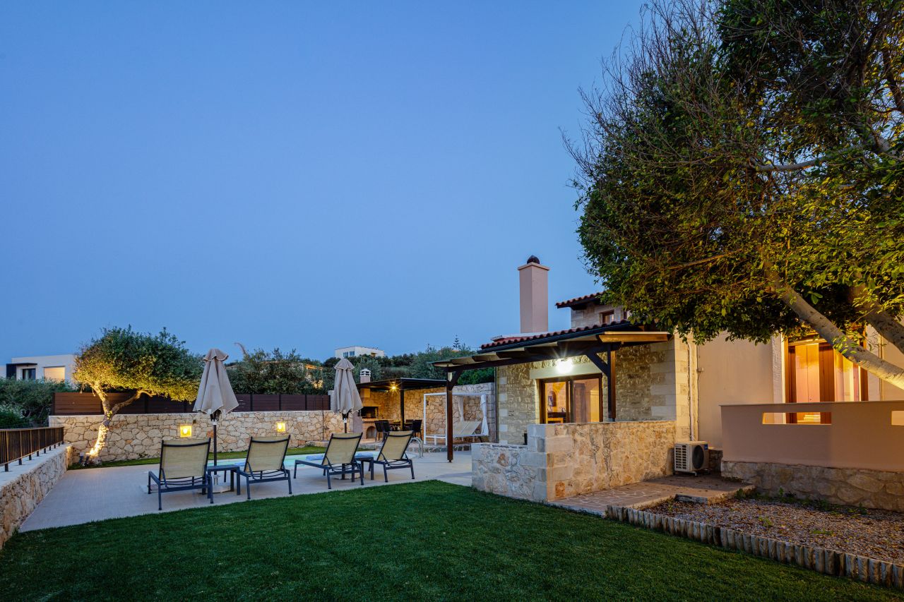 Charming Stonebuilt- Seaview 3 bed Villa with Private Pool Near Rethymno